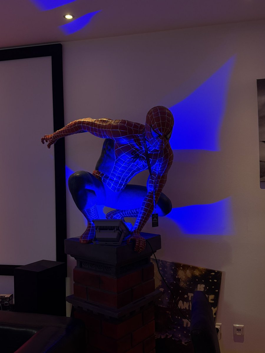 𝔏𝔞𝔯𝔞 tweet media