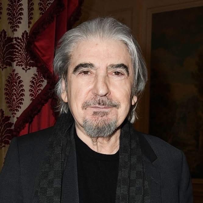 Paroles_auteurs's tweet image. Qui a regardé l’émission « Serge Lama : Le Dernier Rappel » sur France 3 ? 🤩

"La chanson vit des temps moroses depuis quelques années. Il y a du communautarisme culturel : chacun est dans son couloir. Je remarque aussi que l’on perd les mots. La culture française est en train…