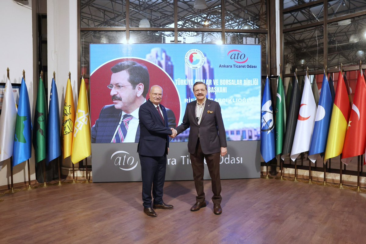 Türkiye Odalar ve Borsalar Birliği Başkanımız, Ankara Ticaret Odası Meclis Üyemiz Sayın M. Rifat Hisarcıklıoğlu’nun yeni yaşını kutluyor; sağlıklı, huzurlu ve mutlu bir yıl geçirmesini diliyorum.
<a href="/TOBBiletisim/">TOBB</a> 
<a href="/RHisarciklioglu/">Rifat Hisarcıklıoğlu</a>