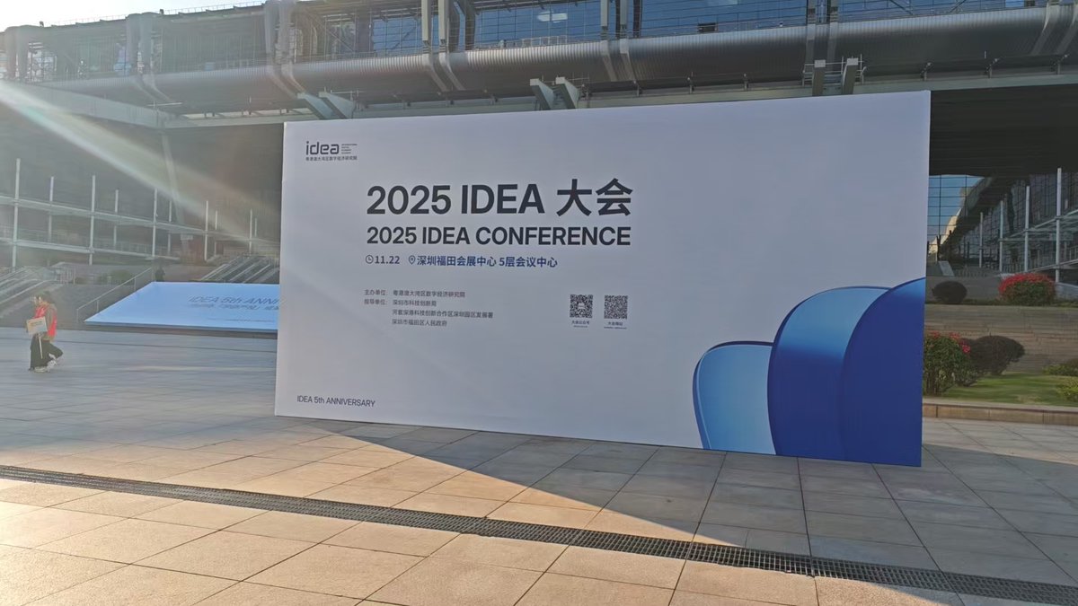 chenbimo's tweet image. 终于有时间发推了，与张宏波老师，与狼叔成功握上手了。😀