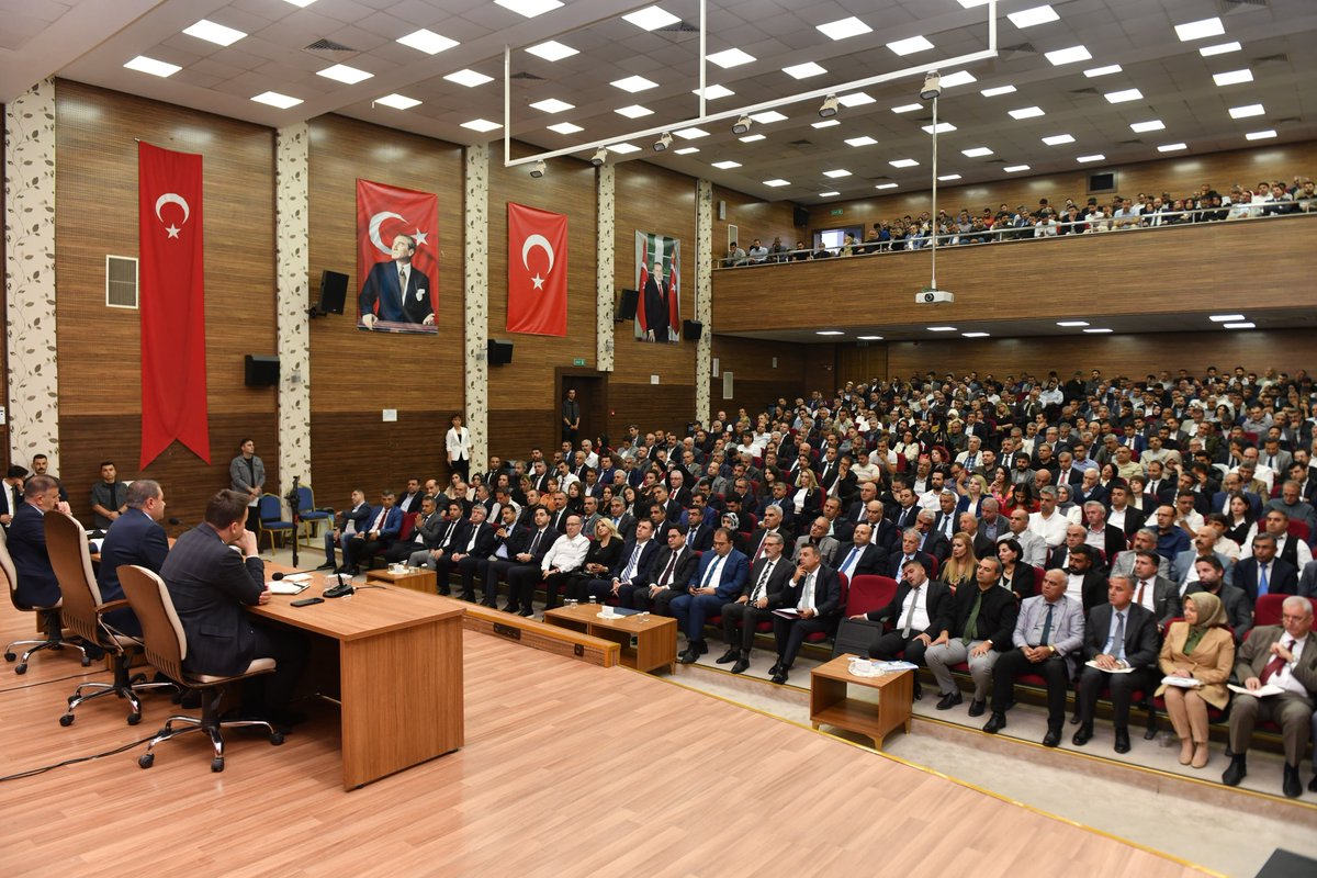 🔵Başarıyı İzleme ve Geliştirme Projesi Şanlıurfa’nın Eğitim Alanındaki Temel Sorunlarına Çözüm Üretmeye Devam Ediyor❕ 

🟢İlk ve ortaokullarda sürekli devamsız durumdaki 
24 bin 472 öğrencimiz gerçekleştirdiğimiz kararlı çalışmalar sonucunda okullarına kavuştu❕

🔷Ailelerine