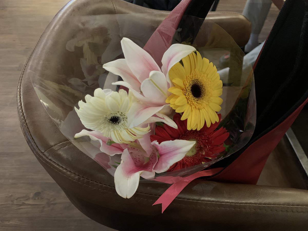 i love flowersssssss :3