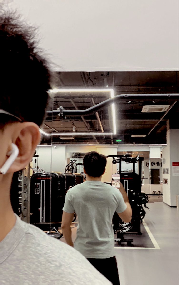 dadada02560867's tweet image. 练 #健身