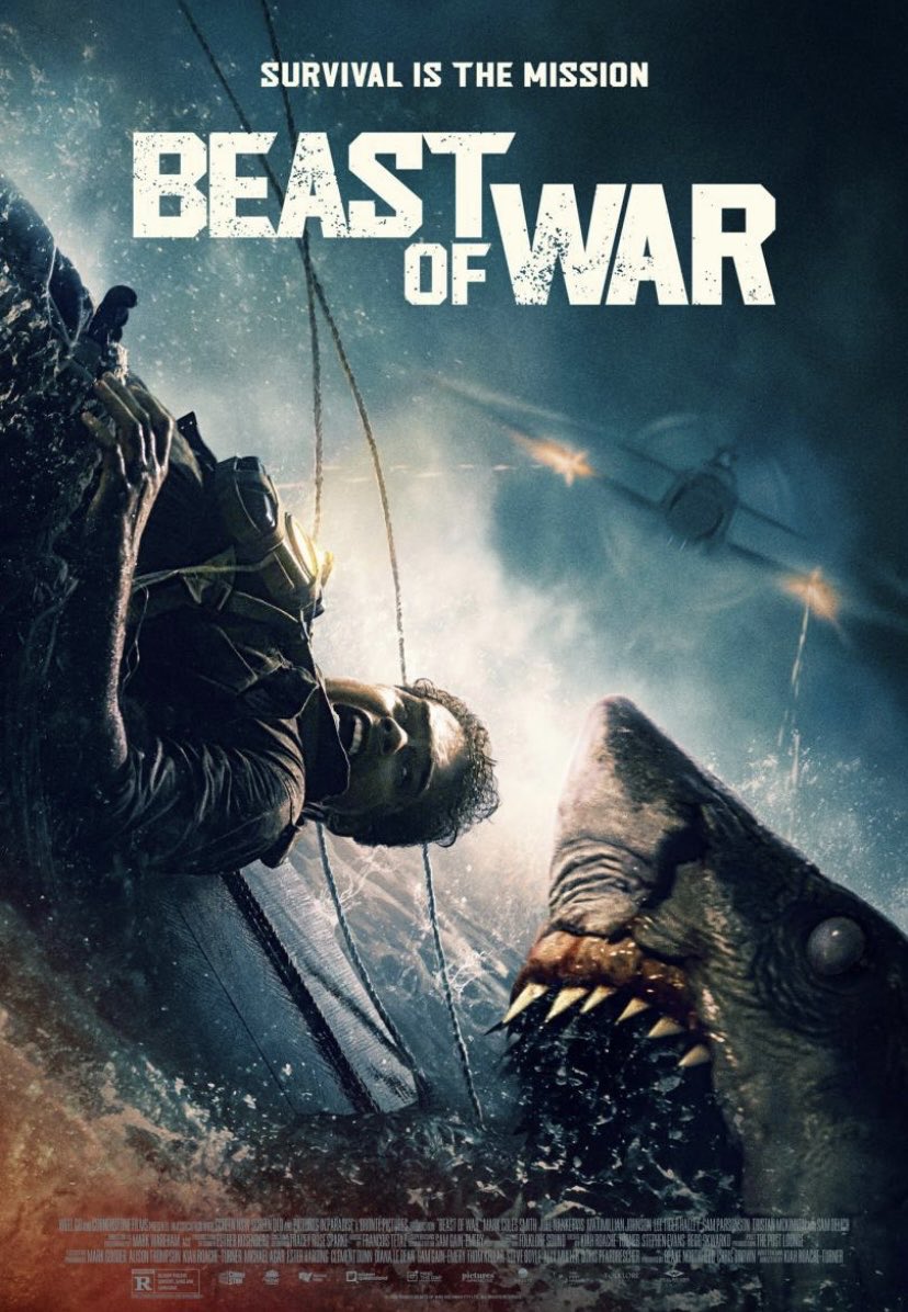 45 minutos de película bélica para que salga el animatronic. Un grupo de soldados en una balsa, a oscuras, no se ve un pijo y ellos te dan igual #BeastOfWar