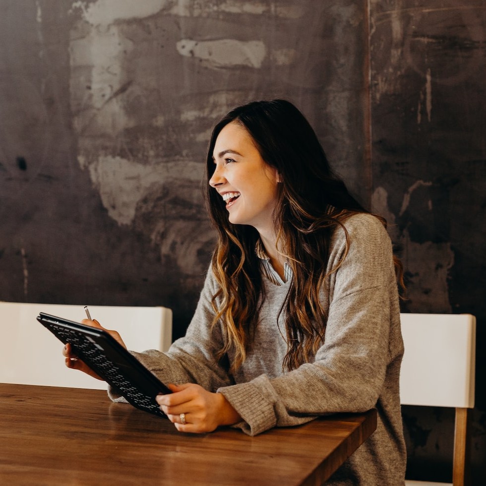 HocuttInc's tweet image. 📲 Modern utility solutions for modern properties. #UtilityTech #SmartBilling #Hocutt #Submetering #Efficiency