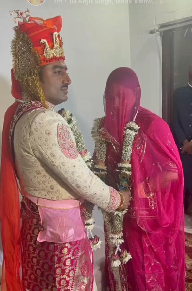 RvSingh_IND's tweet image. आदरणीय भाईसाहब थानसिंह जी डोली व भाभीसा हुकुम एडवोकेट निकिता जी राजपुरोहित को परिणय सूत्र में बंधने पर बहुत बहुत शुभकामनाएं 🙏🔥🧿

गुरुदेव सदा आप पर कृपा बनाए रखे
@DoliThansingh @hanumanbeniwal