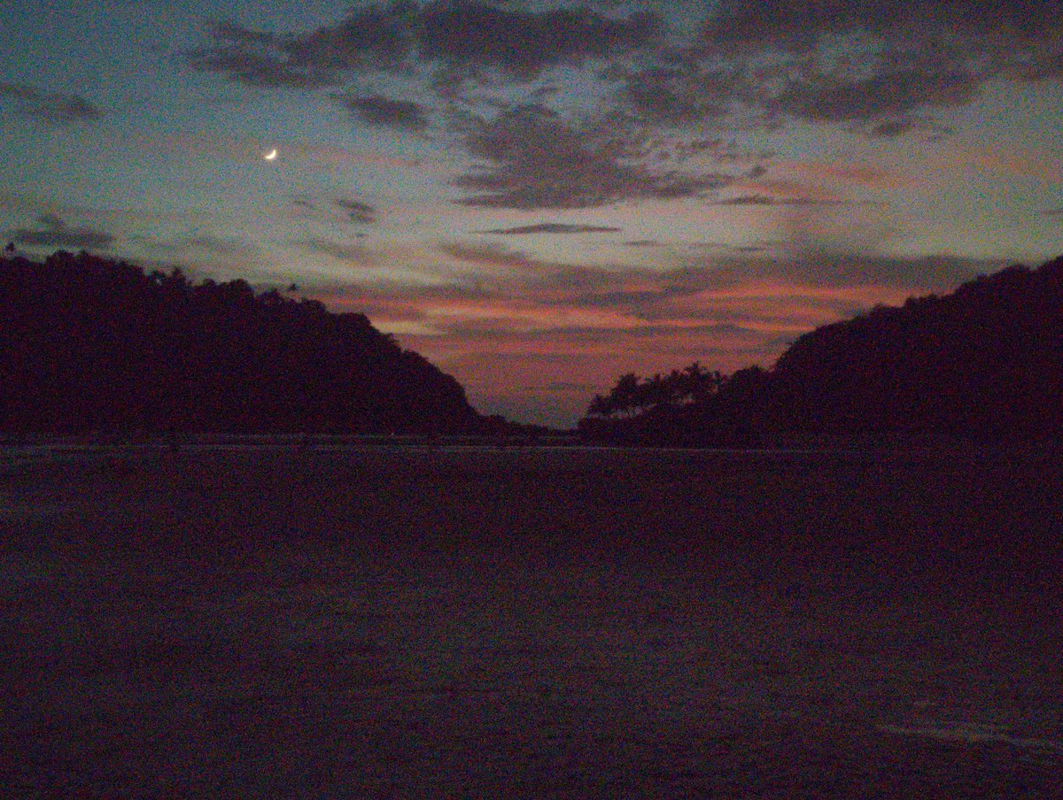 toneless007's tweet image. seen a beautiful sunset today. #backup