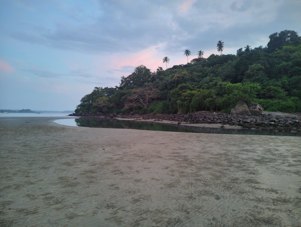 toneless007's tweet image. seen a beautiful sunset today. #backup