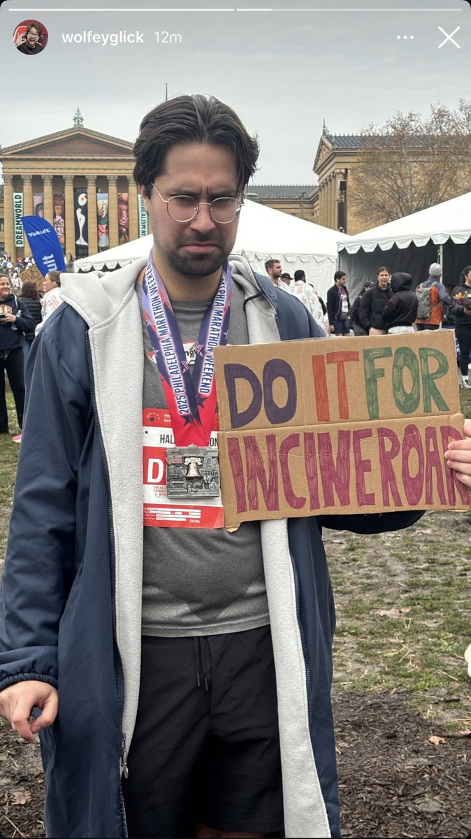 Bruneaux's tweet image. If you don’t follow @WolfeyGlick on Instagram, you’re missing out.