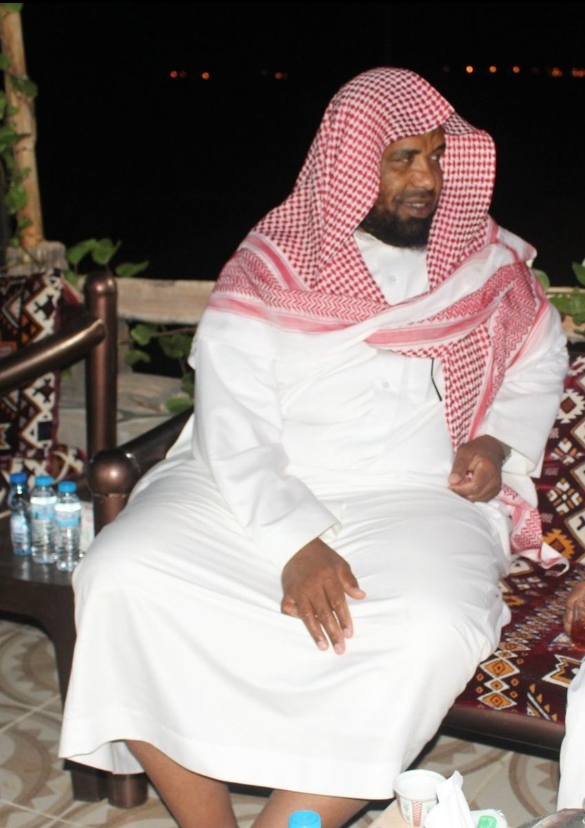 #وفاه_الداعيه_خليل_بن_ابراهيم_الماجد
"فقدت... محافظة الحائط" بمنطقة حائل شيخهم وحبيبهم الداعية العابد الزاهد الناصح الواعظ الذي أمضى أكثر من 35 سنة في الدعوة إلى الله وفي إلقاء المواعظ والخطب بمحافظة الحائط دون كلل ولا ملل..
"الشيخ ، خليل بن إبراهيم الماجد" خطيب وإمام جامع