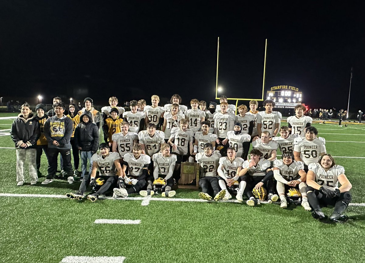 chuckgrable's tweet image. Semi-State Champions!  #PantherPride