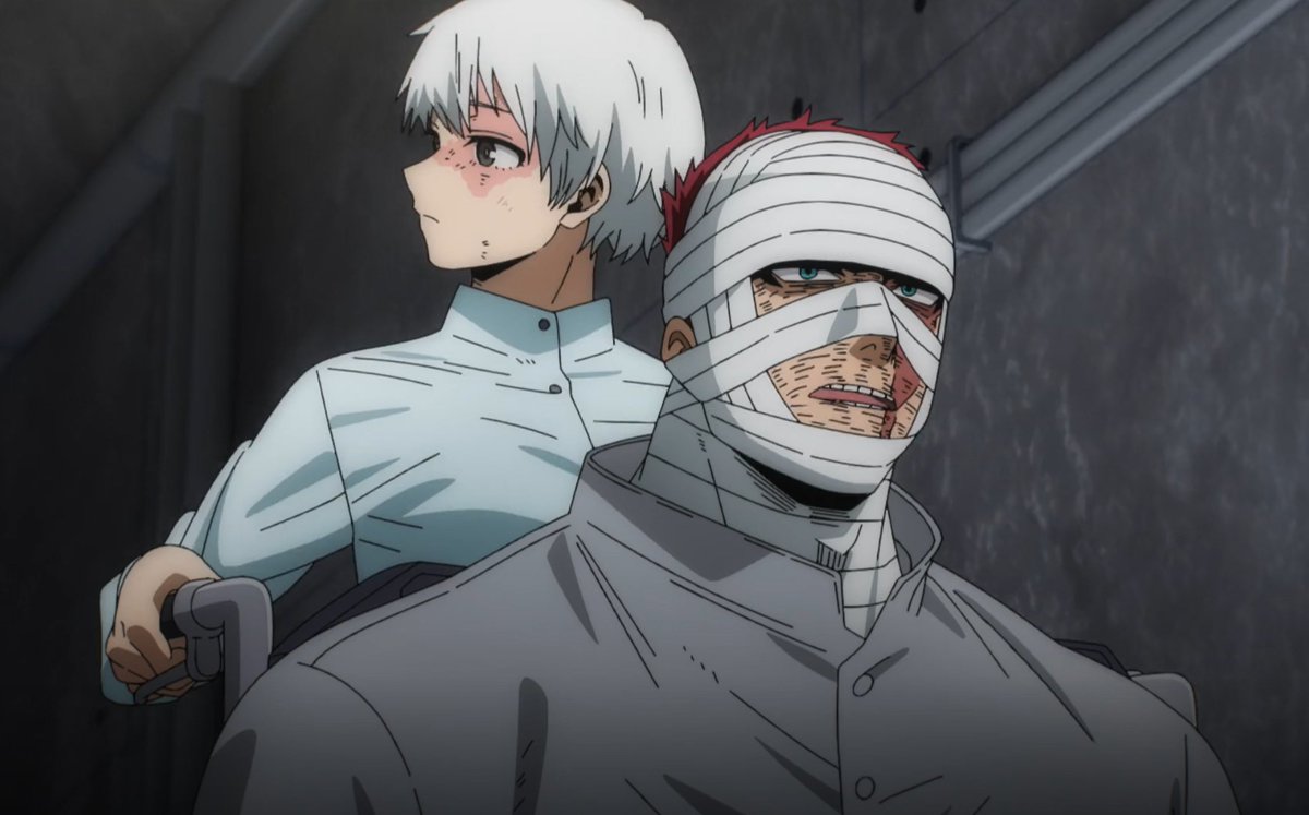 ShotosPrmanager's tweet image. Please I’m actually so confused how does little Shoto get a permanent scar all his life with hot boiling water and Rei’s ice quirk but the FAMILY and Touya’s fire 
Temperatures being close to the SUN’s temperatures and Shoto’s PHOSPHOR ice+R,F,N ice it looks like sunburns?!