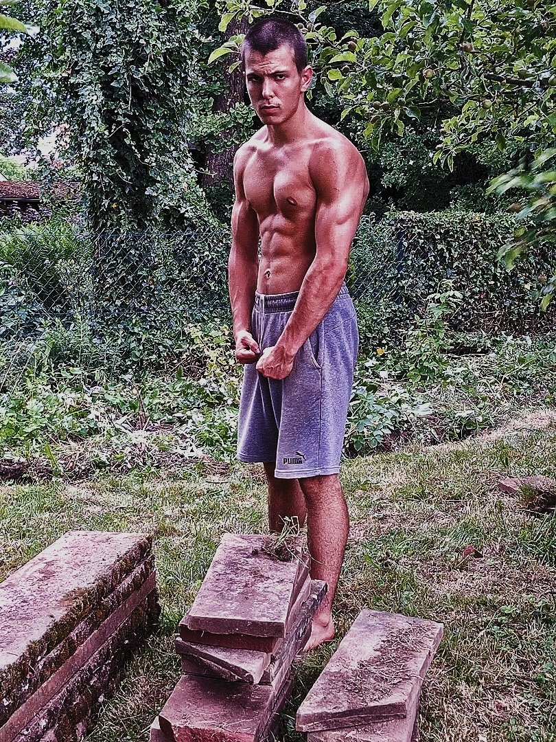 realmaxmam's tweet image. “You must be mentally ill to do a serious martial art like kickboxing.”

Losers will always call winners mentally ill because they can’t stand brave men,

because it makes them realize they are pathetic,

which they don’t want to accept (coping mechanism).

If you’re not called…