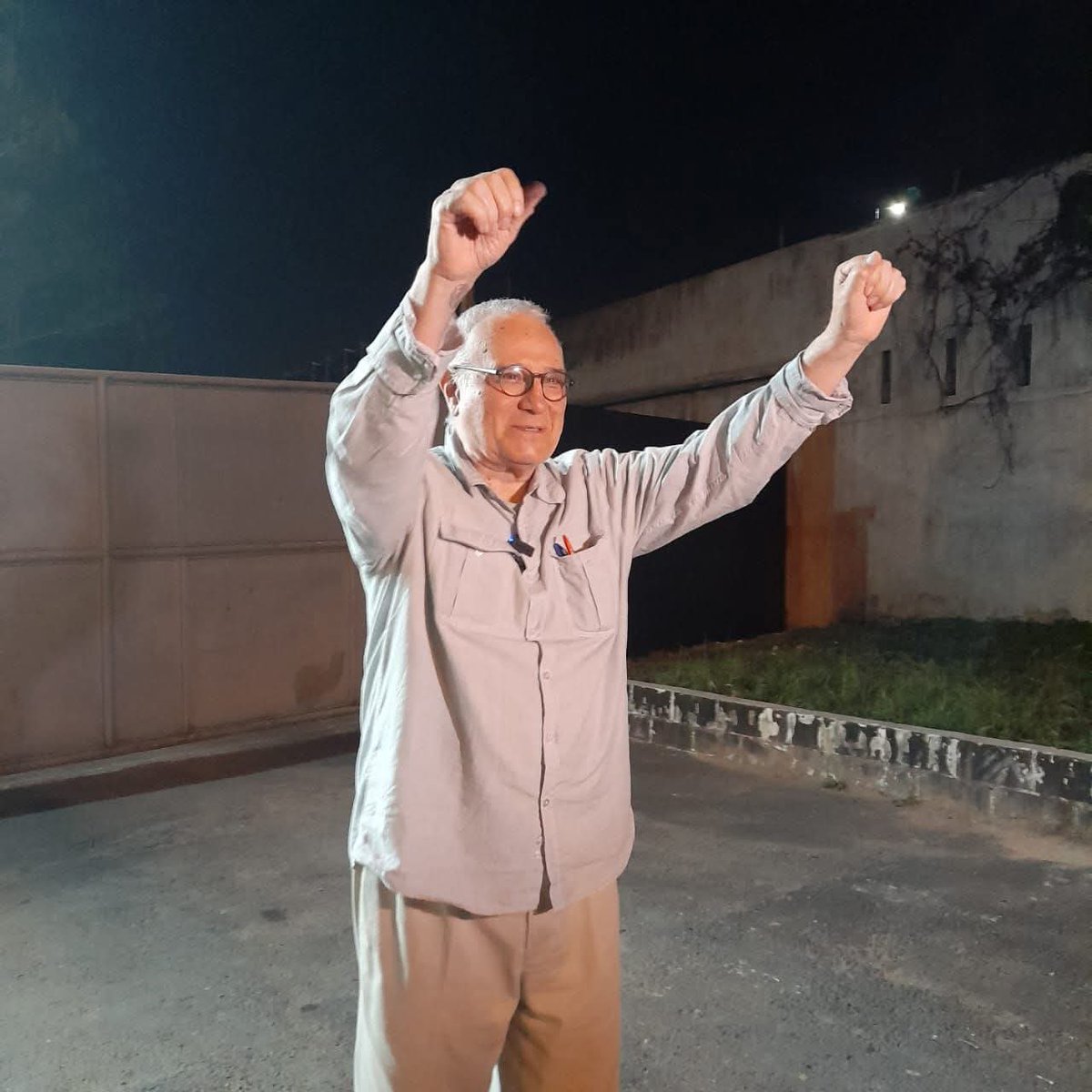 danydoggy's tweet image. Guatemala 3 Jueces del #PactodeCorruptosyChuchos 0. Me alegra por este digno abogado de la 3era edad que no se doblega guerrero de metal LIBERTA LIBERTAD LIBERTAD!!!