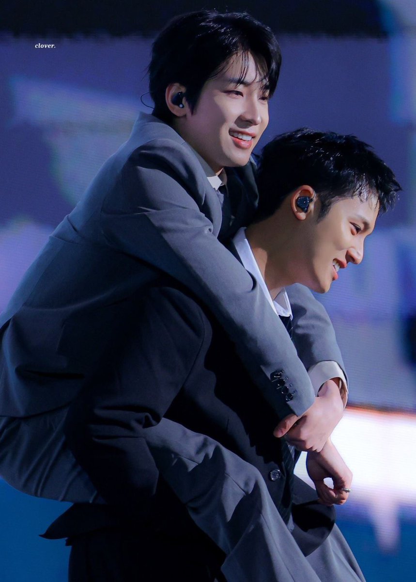 CaramelFlynt's tweet photo. Happy 1123 Minwon Day💚💜

10 years of two people who don’t need loud words to understand each other. they choose comfort, patience, and each other. may you two stay happy forever in your quiet way, side by side, like you’ve always been.

here’s to Meanie. Today. Always🥹✨ https://t.co/46XoOCdZeL