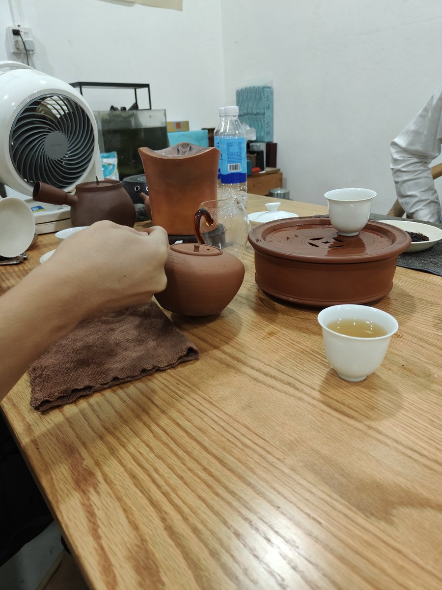 '茶'逢知己，千杯少！