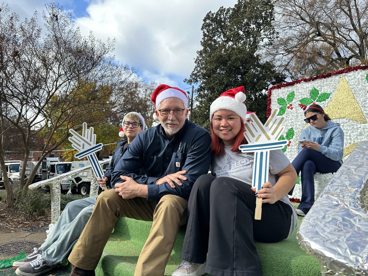 LaurieCl13's tweet image. So great to see @waketechcc and @waketechprez out there on the #Raleigh Christmas parade route! 72k students attend #WakeTech each year! @ShopLocRaleigh @ABC11_WTVD ￼