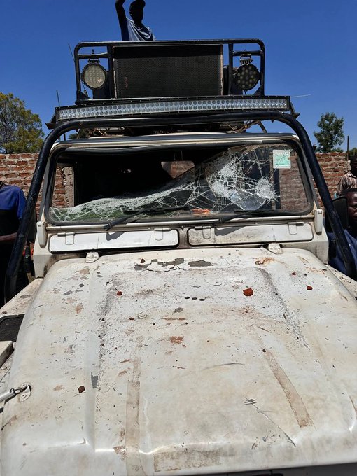 Natembeya’s rally for MCA aspirant Erick Wekesa in Kabuchai Ward was violently disrupted by stone-throwing and suspected gunfire, injuring attendees and damaging vehicles as vandalism was also reported... #KenyaPolitics #Kabuchai #WesternKenya #ByElections