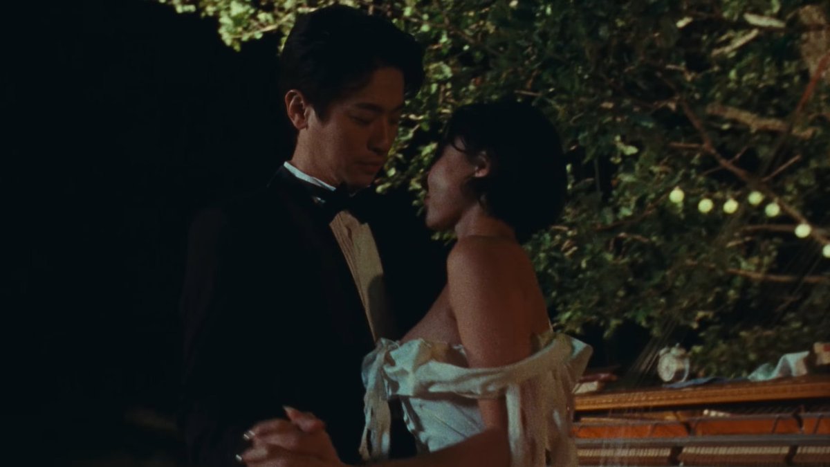 fioradreams's tweet image. I have never shipped anyone like these two , like how can 2 people look so good together , like when I will be seeing you both together again 😭 
#HWASA  #ParkJeongmin #hwasa