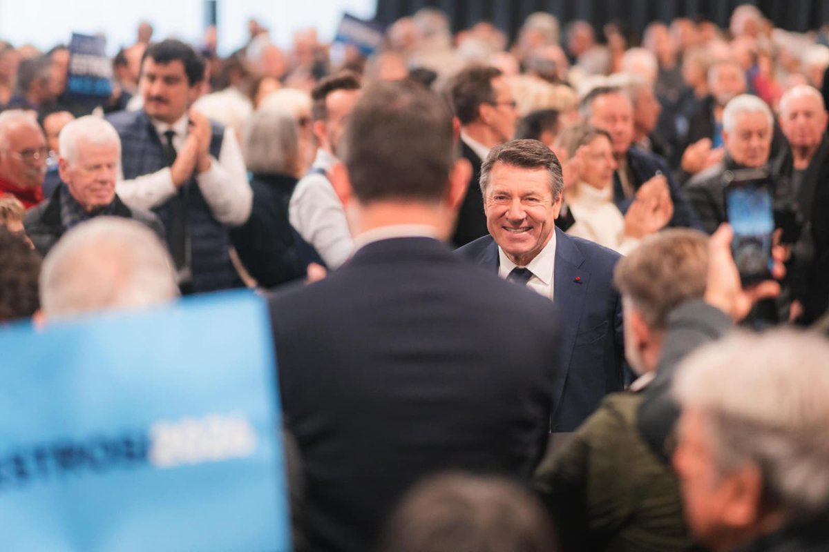 Merci aux 3000 Niçoises et Niçois qui étaient présents ce matin OcéaNice. 
Cette énergie, cette ferveur, cette conviction collective : c’est cela, le cœur de Nice.
Dans un moment où le pays est traversé par les tensions et les fractures, Nice continue de faire figure d’exception.