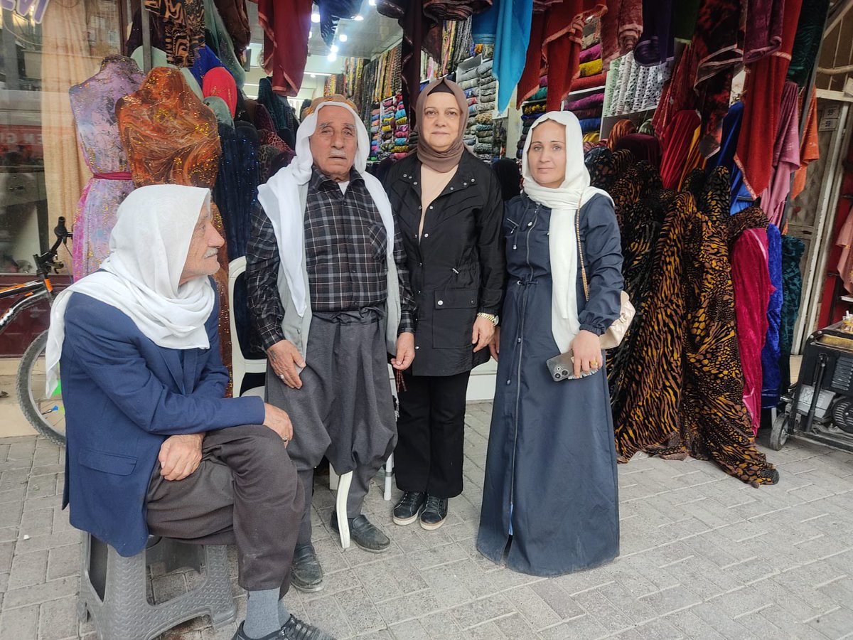 📍 Esnaf ve Yaşlı Ziyareti

Eyyübiye Kadın Kolları Başkanımız <a href="/GultenBalci63/">Gülten BALCI</a> ve yönetim Kurulu üyelerimiz ile birlikte
İlçemizin emektar esnaflarını ve çınarlarımızı ziyaret ederek hem hâl hatır sordular hem de taleplerini, önerilerini dinlediler.

Güler yüzleri, samimiyetleri ve