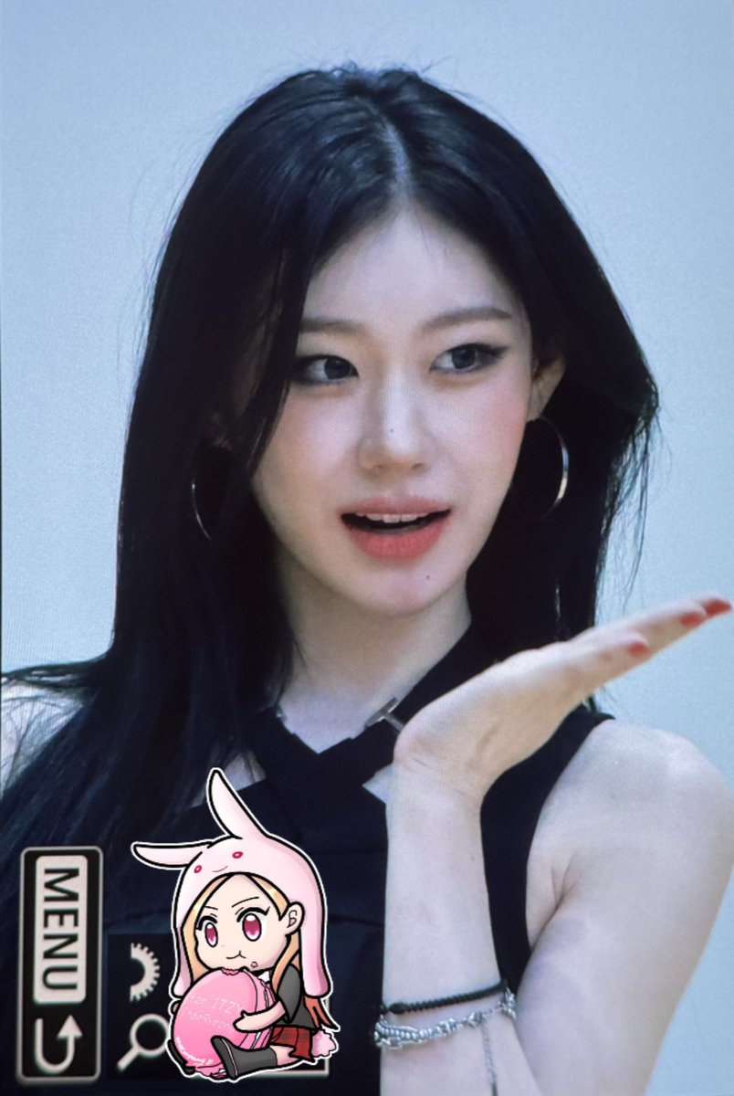 [preview] 251122 음중 미니팬미팅
#itzy     #있지                        
#ChaeRyeong     #leechaeryeong 
#채령     #이채령 #彩領 #李彩領