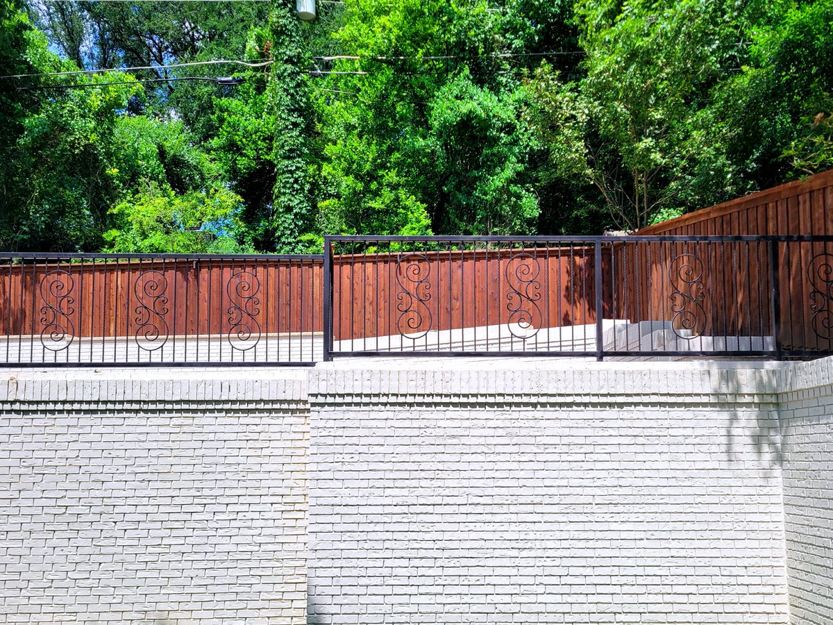 magnoliafenceco's tweet image. A retaining wall with an iron fence on top is the architectural easy fix for sloped yards. It provides structure, security, and max backyard confidence. Simple solution, massive difference.

Tag a friend who needs more usable space in their yard!

#Stonework #FenceGoals