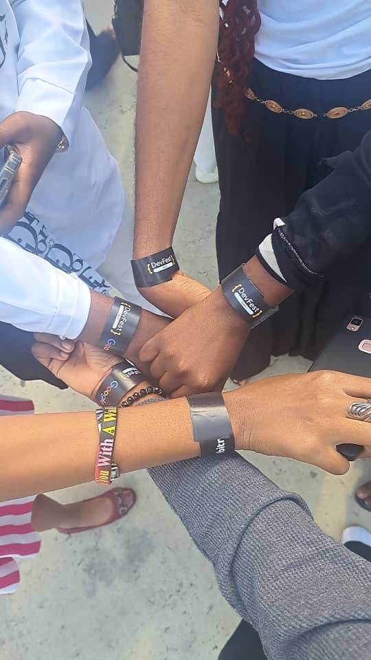 iam__moosir's tweet image. Leveled up at #DevFestLagos25  AI, Networking, Growth also getting to learn more on other fields of Tech.
Knowledge met opportunity at #DevFestLagos25. It was such a wonderful experience with my NUTM colleagues. 
@gdglagos #TechFamily #DevFestLagos