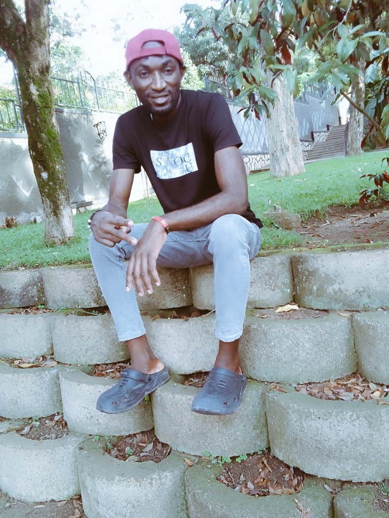 LibsonMian's tweet image. Always proud of myself no matter wat I still take a minute I thank God  for everything in ma life ... ✌️✌️✌️🙏🙏🙏🙏 Blessed weekend family.