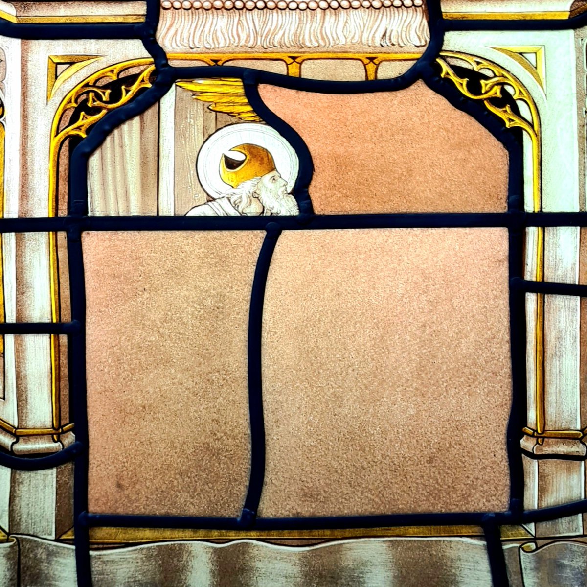 is_glasgow's tweet photo. Incomplete painted glass window in Victorian Govan Old Parish church in Glasgow. Just enough survives in the one remaining panel to make you curious about what the others used to show to complete the picture.
#glasgpw #stainedglass #stainedglasswindow #window #church #govan https://t.co/Ih5hFop47P