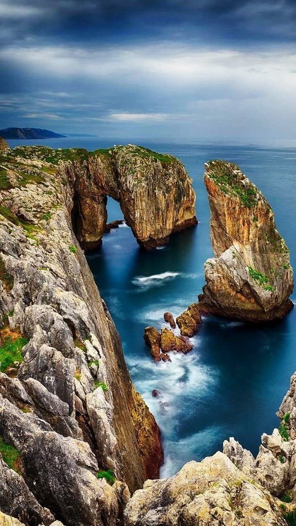 AnnaRblk's tweet image. 