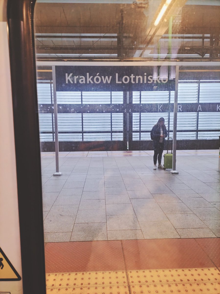 Mr Davies tweet media