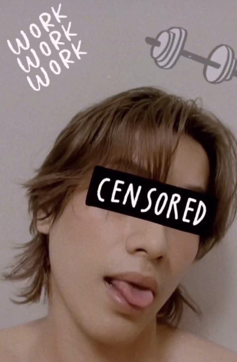 SUNSHlNESMART's tweet image. does it ever drive       just how fast the night
you crazy?                  changes.