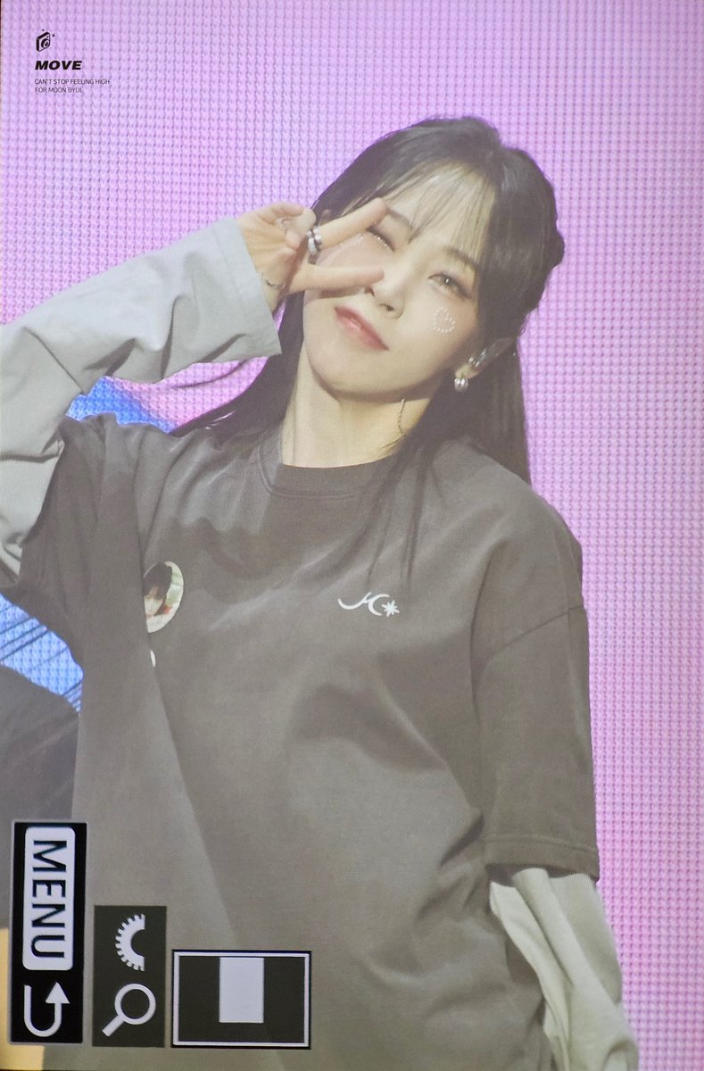 Move_0619's tweet image. 251122 콘서트 프리뷰
 
🐹✌️😉🩶🤍

#마마무 #문별 #MAMAMOO #MOONBYUL