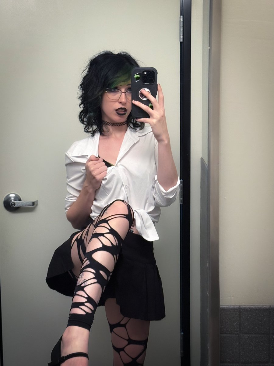 do these tights suit me, or should i tear them more? 😈