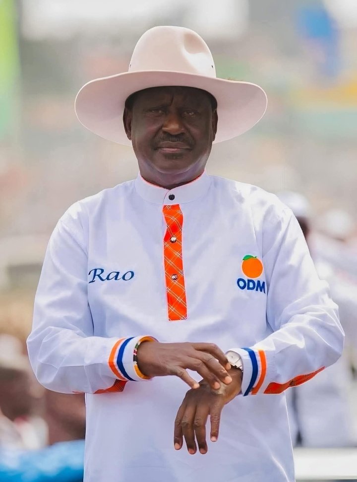 Isaac_Otwoma's tweet image. PRESIDENT RAILA ODINGA.

The ONLY president I acknowledge ❤️