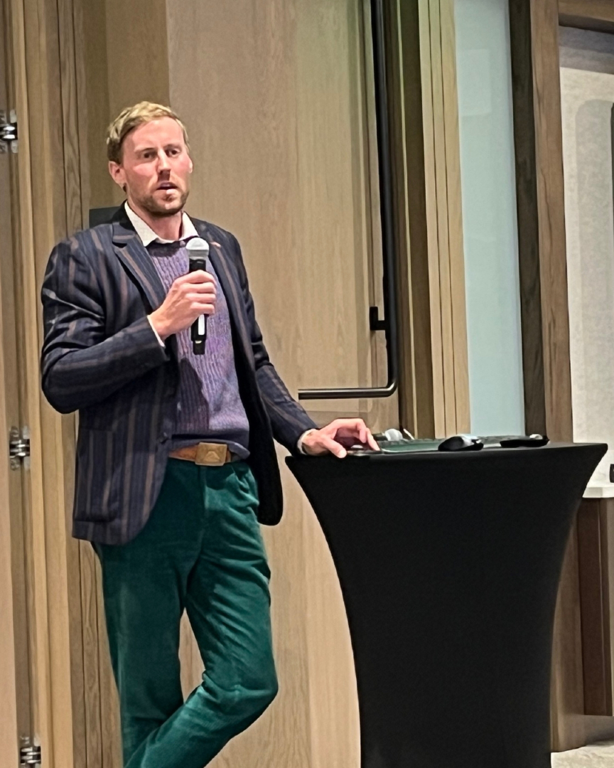 rmeoc_'s tweet image. Throwback to an unforgettable night in 2023 celebrating #EmployeeOwnership in Colorado 🎉 Big thanks to our partners, supporters &amp;amp; storytellers who made it powerful. A true reminder of why we fight for a just, sustainable economy. #CoopsBuildCommunity #WorkerOwned