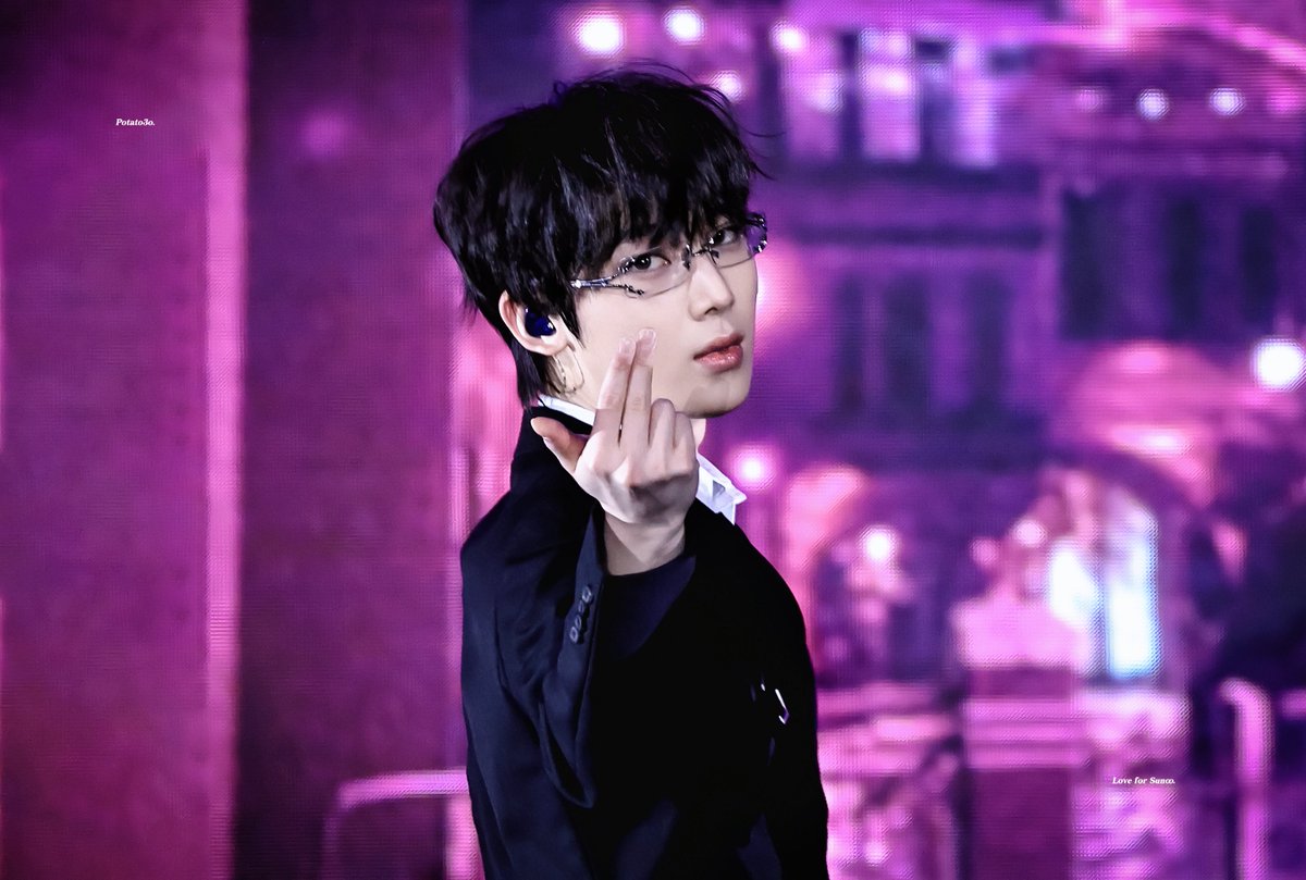 Potatovo_624's tweet image. 251123

잘생겼어…

#SUNOO #선우 #ENHYPEN #엔하이픈
#ENHYPEN_SUNOO #엔하이픈_선우
 
@ENHYPEN_members