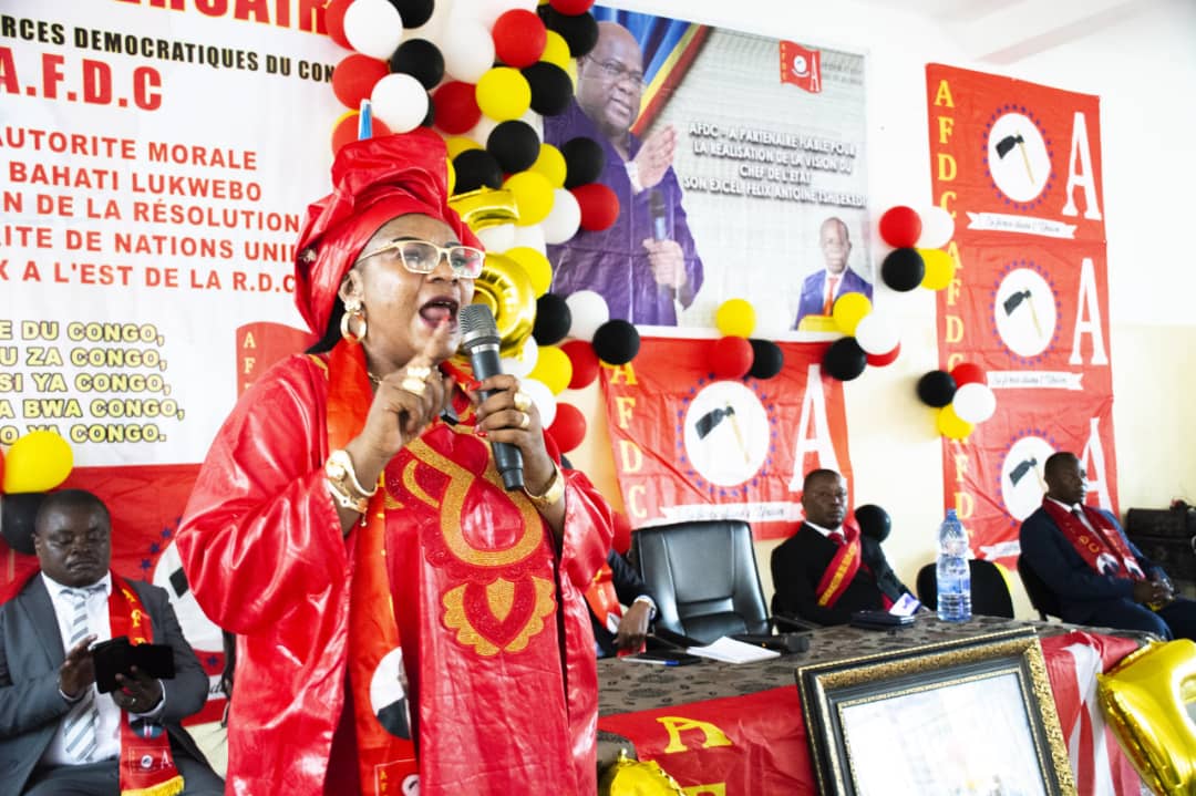 JanvierbunaniP2's tweet image. L&apos;#engagement féminin dans une lutte politique #inspire un élan dans la #masculinité positive ! La voix féminine est une #source de Paix et de #progrès ! Une femme intègre vaut une source d&apos;inspiration !