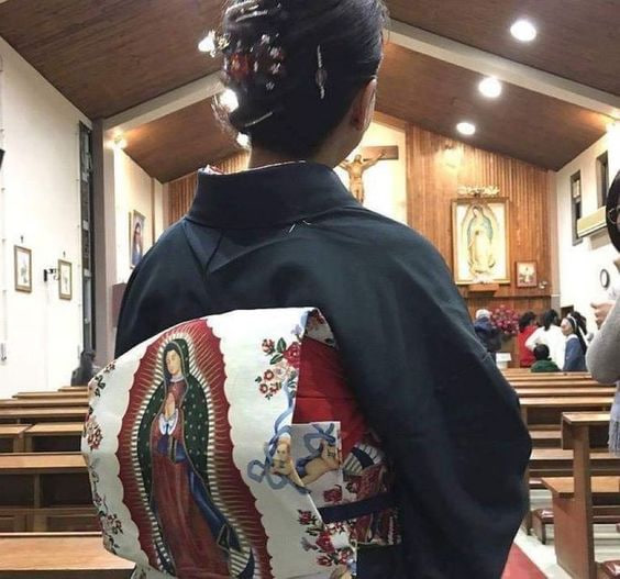 Catholicism in Japan has an insane aura, it blends so well with Japanese aesthetics.

Yes, thats a a literal Christian samurai wielding a Jesus sword.