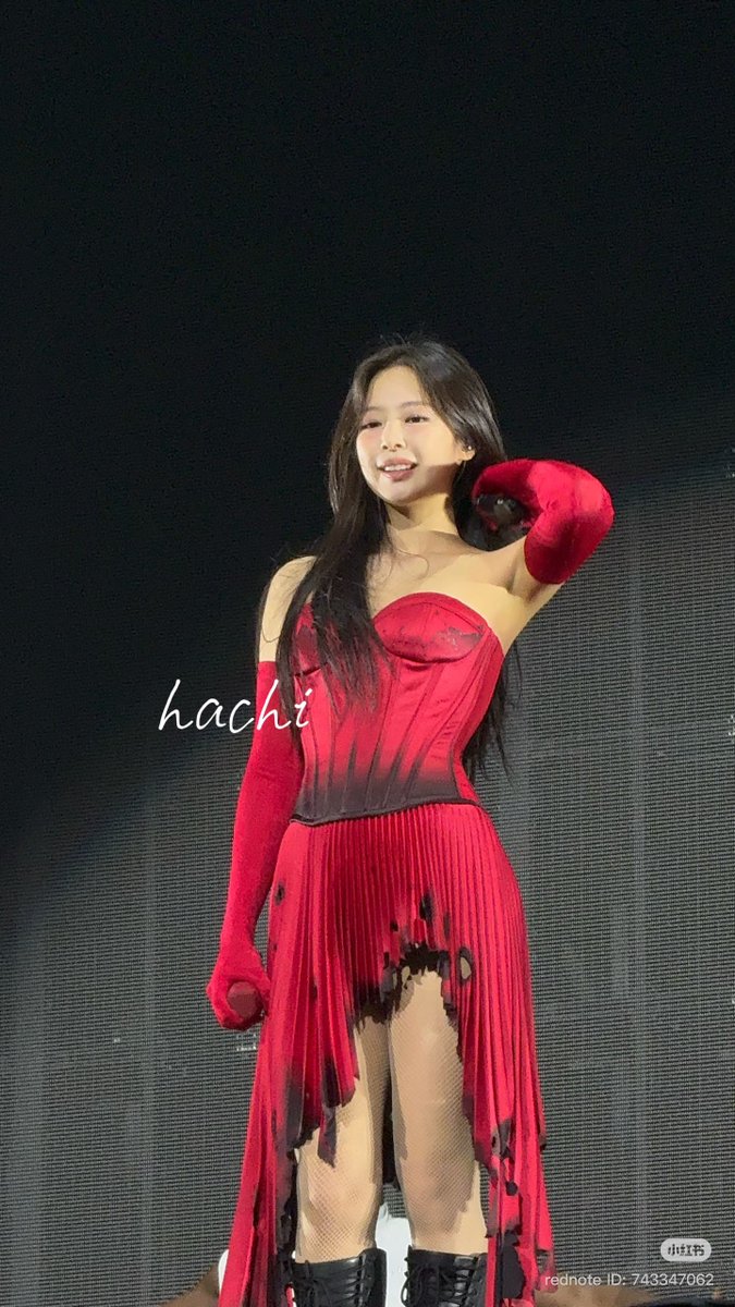 JennieDCGallery's tweet image. 251123 #JENNIE Deadline world tour in Philippines