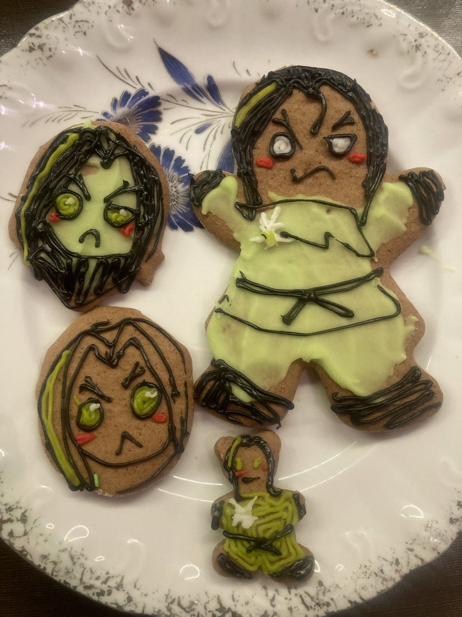 j4runek's tweet image. I was just making my first gingerbread cookies in my life and I’ve decided to gingerbreadd Morro
#MorroNinjago