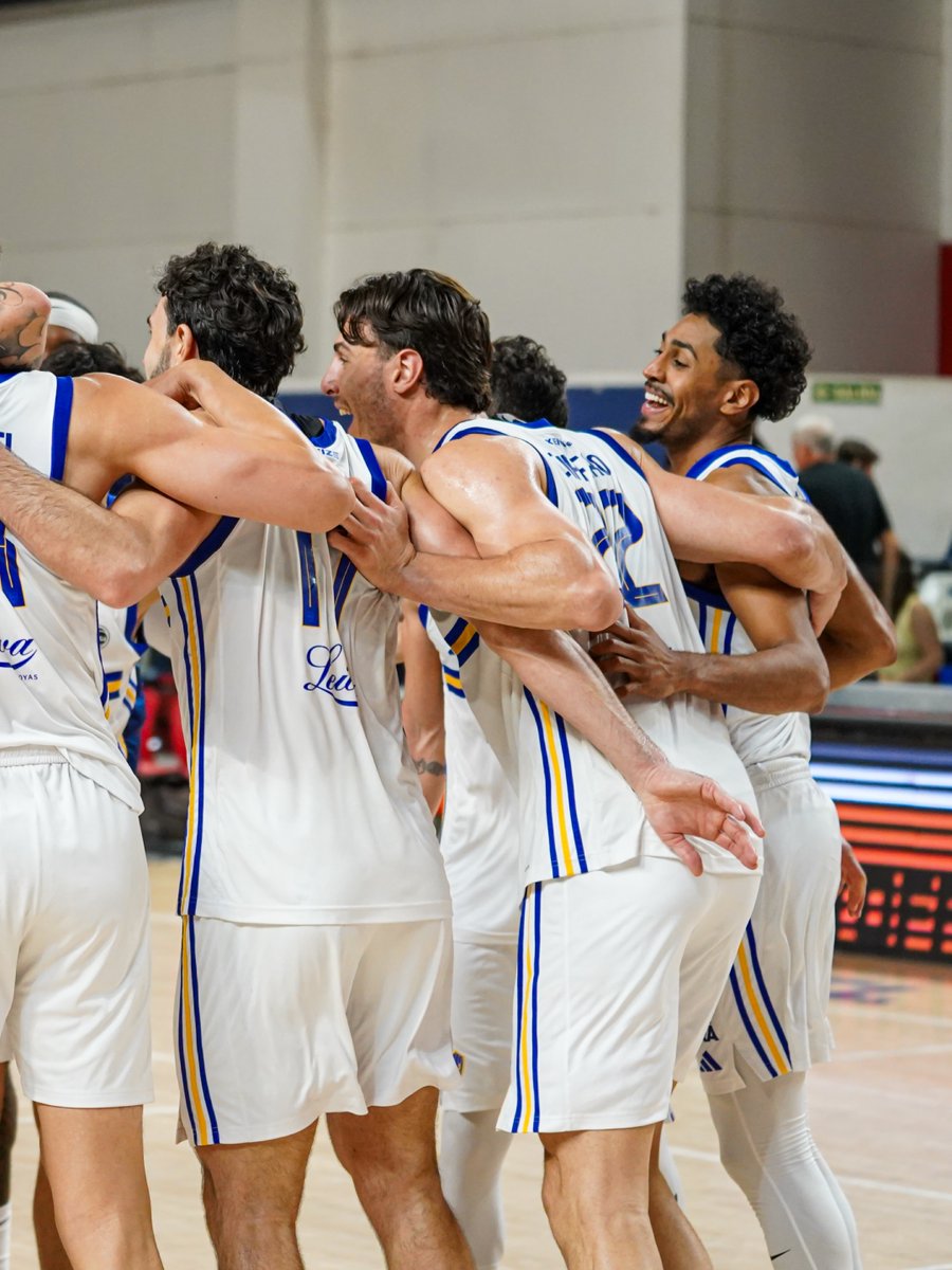 BasquetBocaJrs's tweet image. ¡Ganar y empezar el finde arriba! 🫂💙💛💙