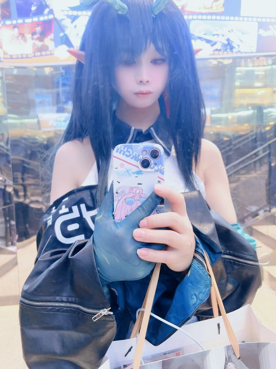 cxmiss_cc's tweet image. woc盒😨