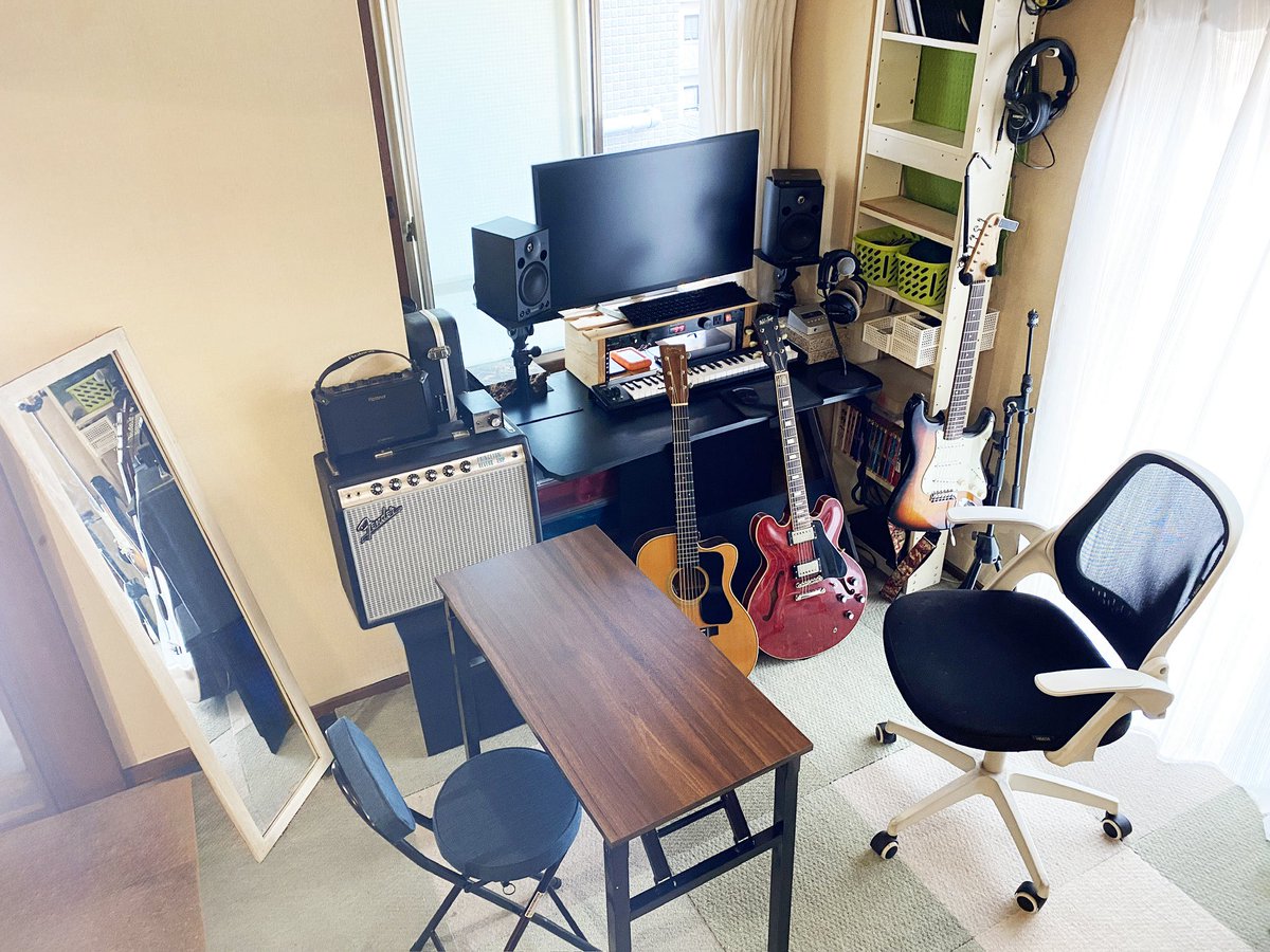 部屋がちょっとスッキリした😊 でも、まだ半分…