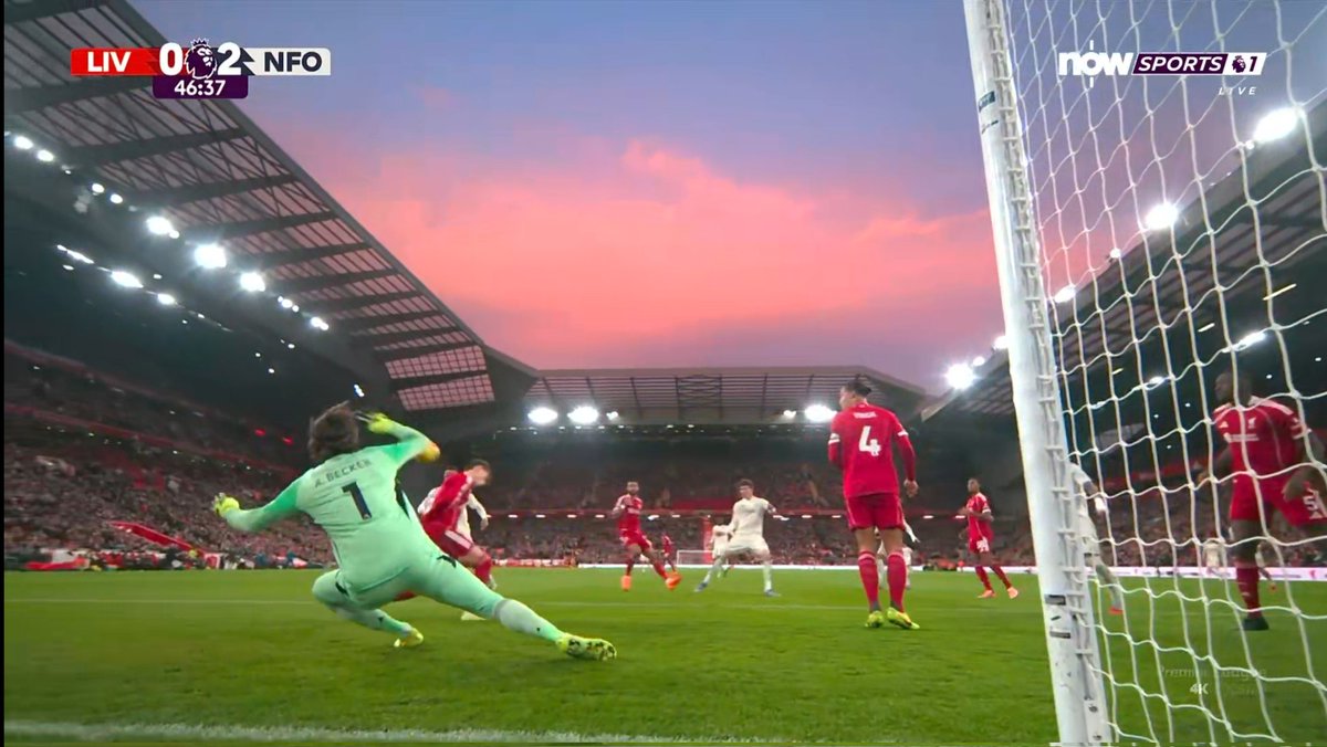 ThaEuropeanLad's tweet image. GOOOOALLL 40 SECONDS IN!! FORRESTY SAVONO!!! OH MY WORD IT&apos;S REALLY 2-0 NOW!!! LIVERPOOL HAVE BEEN BATTERED!! 😭😭😭