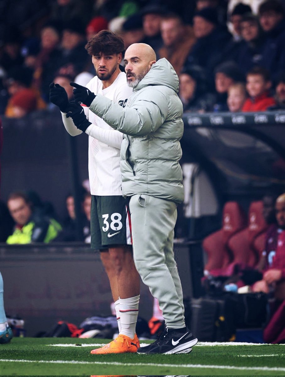 🇪🇸💥 𝐌𝐀𝐑𝐂 𝐆𝐔𝐈𝐔 (𝟏𝟗) in 14 Minutes against Burnley:

• 1 ASSIST
• 100% Successful Take-Ons
• 100% Pass Accuracy 
• 2 Touches In Opposition Box

𝐒𝐔𝐏𝐄𝐑𝐒𝐔𝐁 ✨