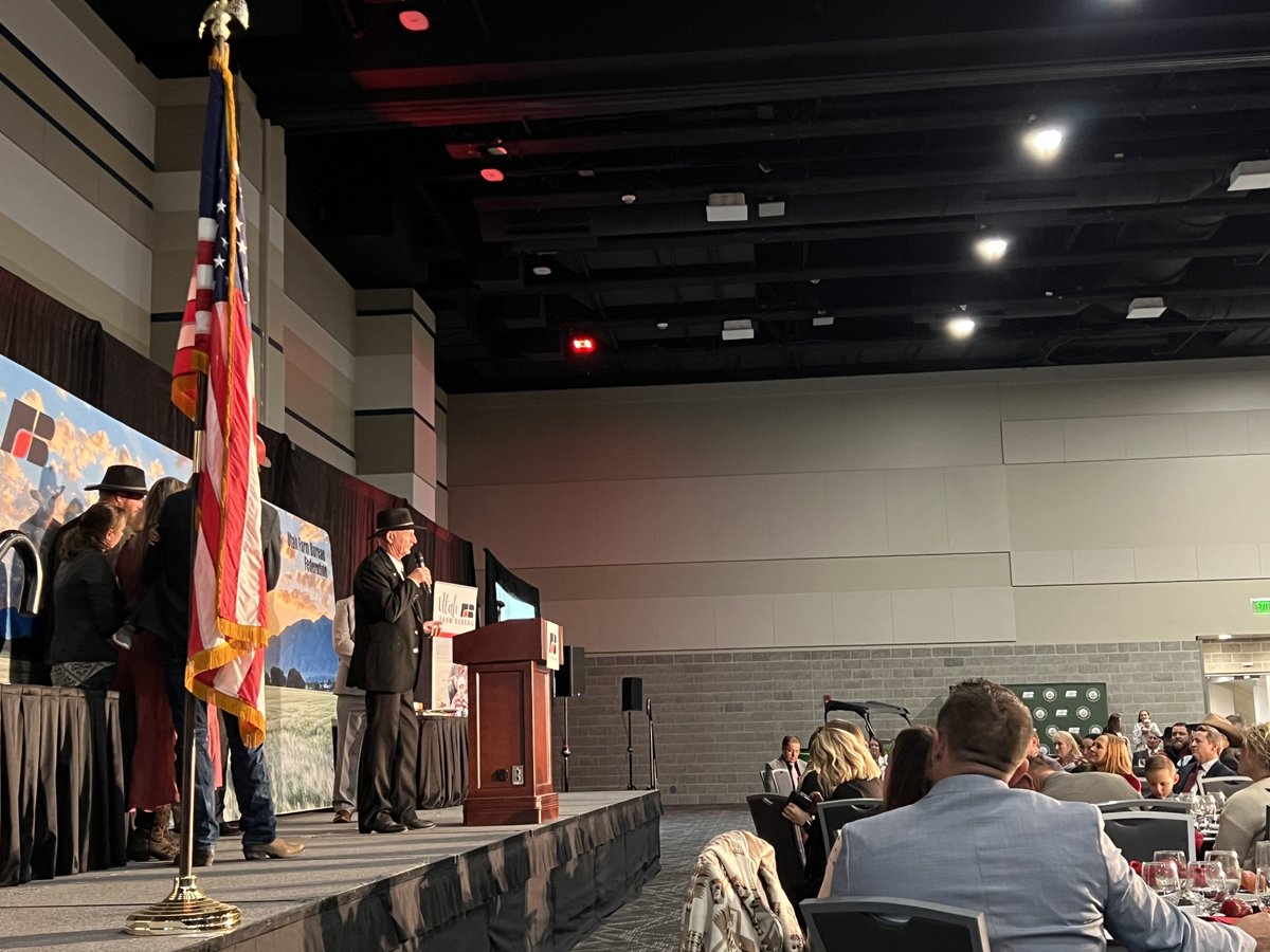 RepWhyte's tweet image. Utah agriculture supports 44,000+ jobs and adds over $2B to our economy. From livestock to fruits and veggies, our farmers feed Utah and the world. Grateful to join the Farm Bureau convention—this farm kid will always have your back.
