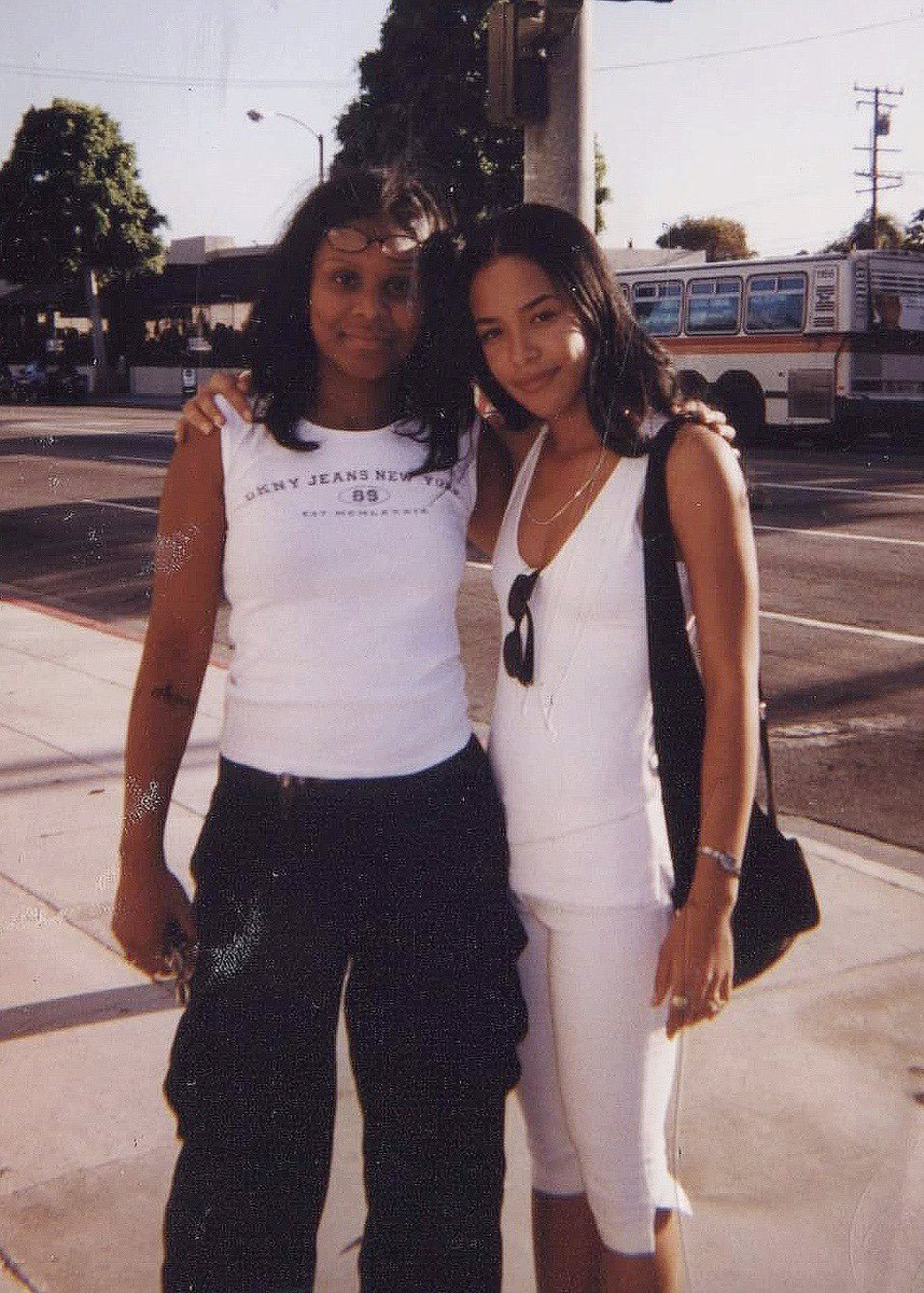 AaliyahLegion's tweet image. 