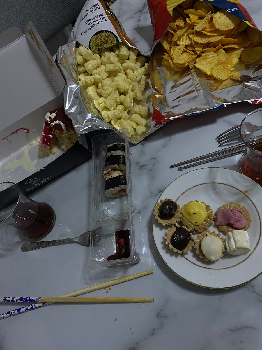 Kafayı toplayan mideyi dağıtan o masa!